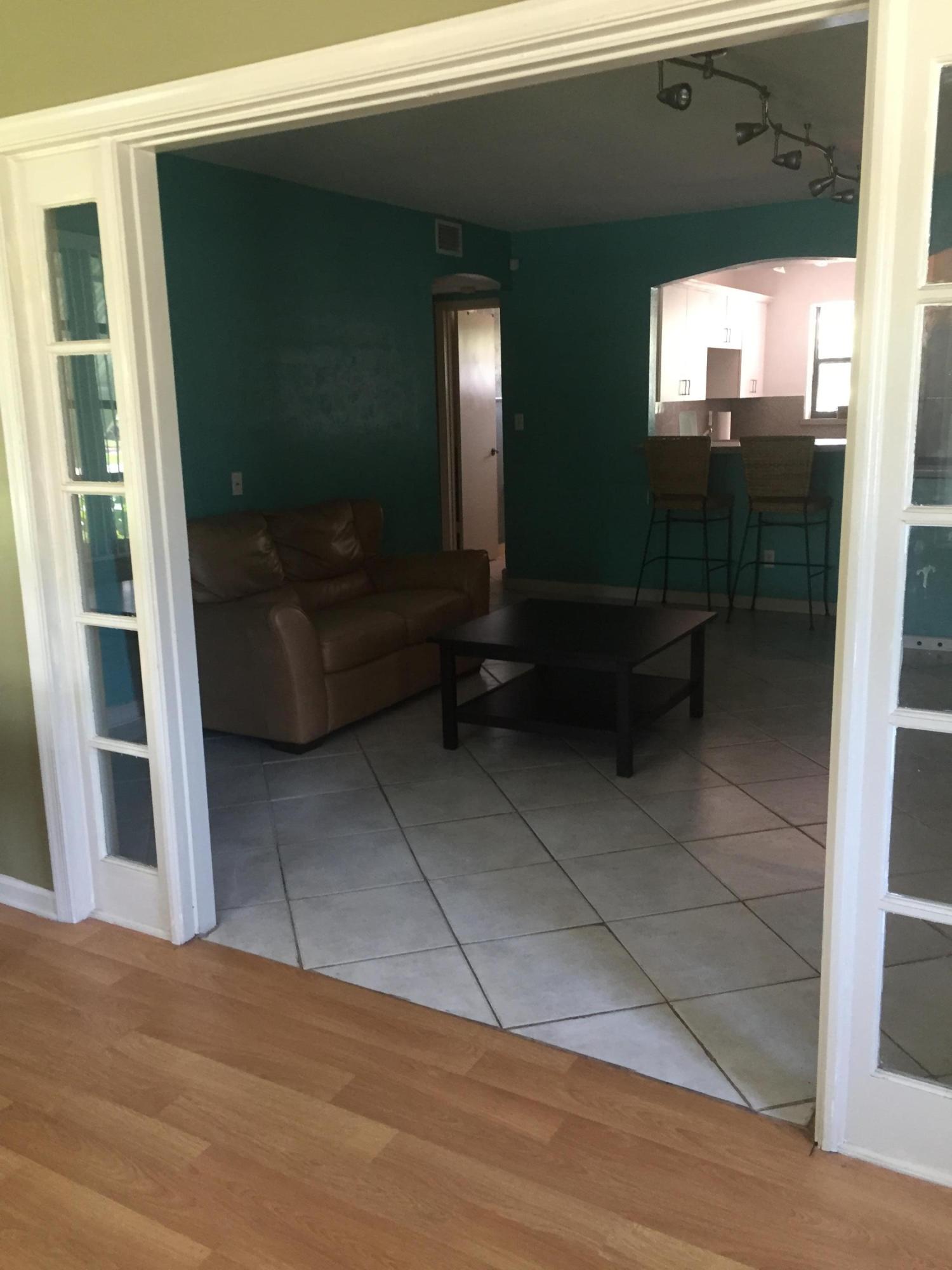298 Lancaster Street Boca Raton, FL 33487 - Photo 10 of 20 IMG_9151