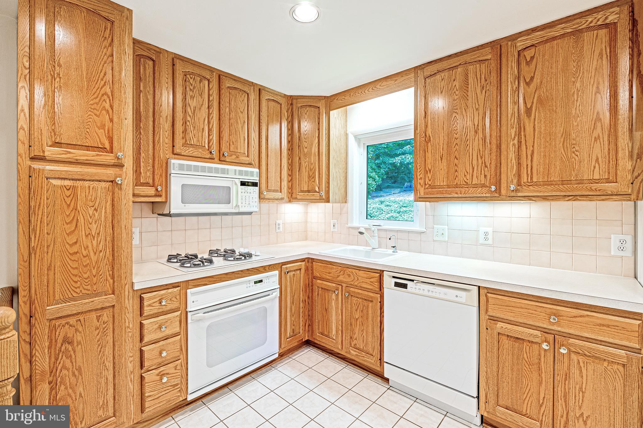 6818 Colburn Drive Annandale, VA 22003 - Photo 16 of 51