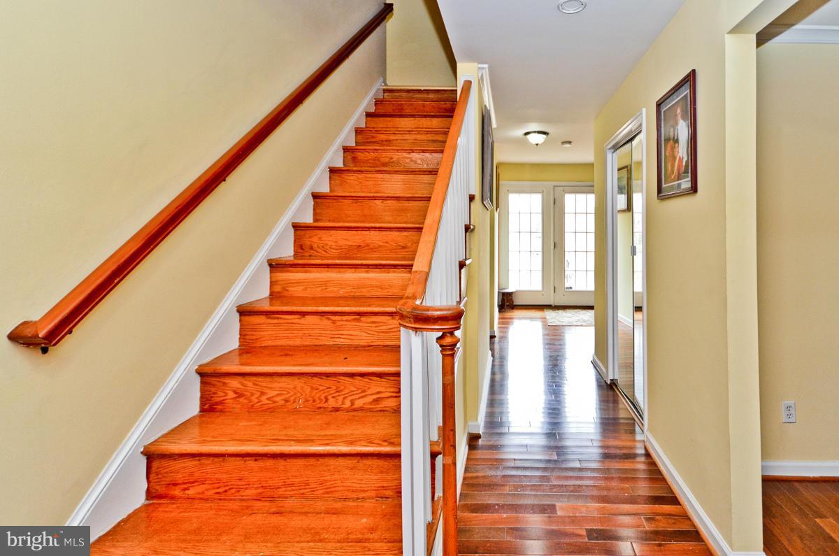16300 Dorset Road Laurel, MD 20707 - Photo 3 of 30 Interior (General)