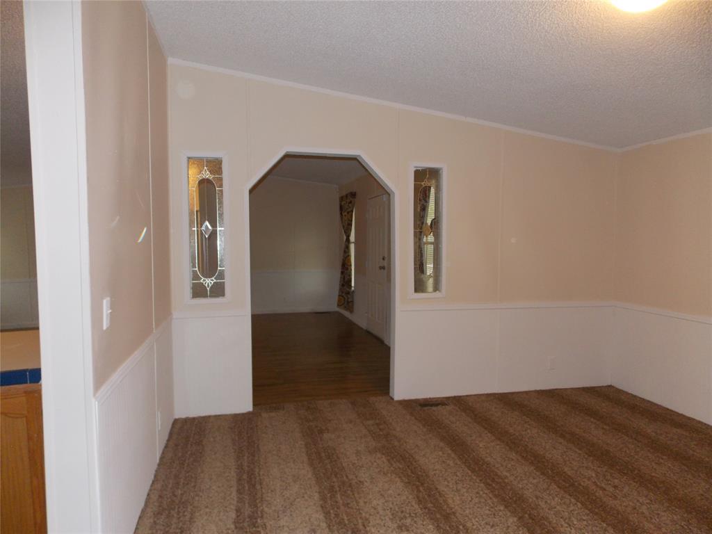 501 South New Hope Road Kennedale, TX 76060 - Photo 8 of 11 Living Room