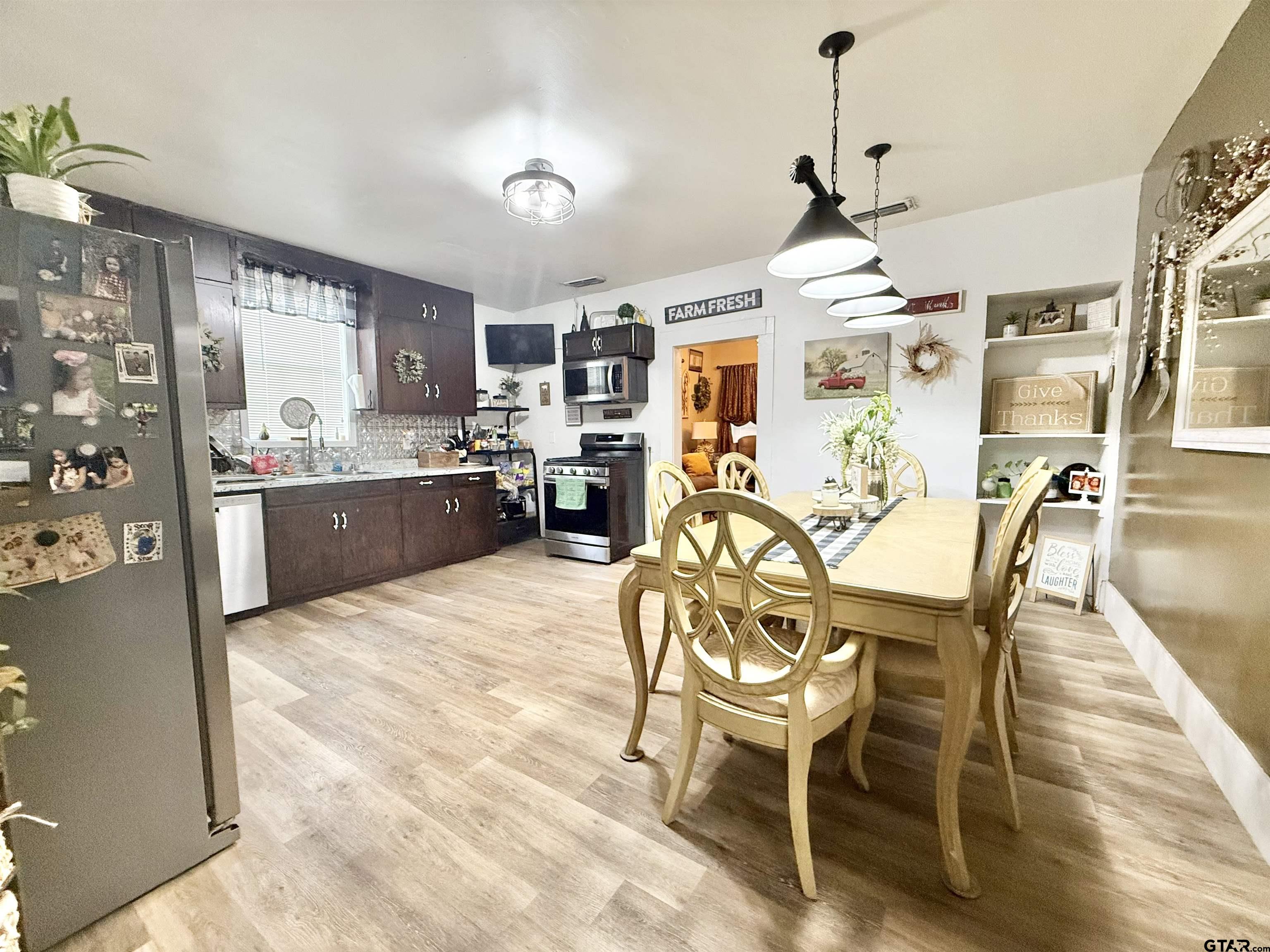 220 South Chandler Street Rusk, TX 75785 - Photo 7 of 19