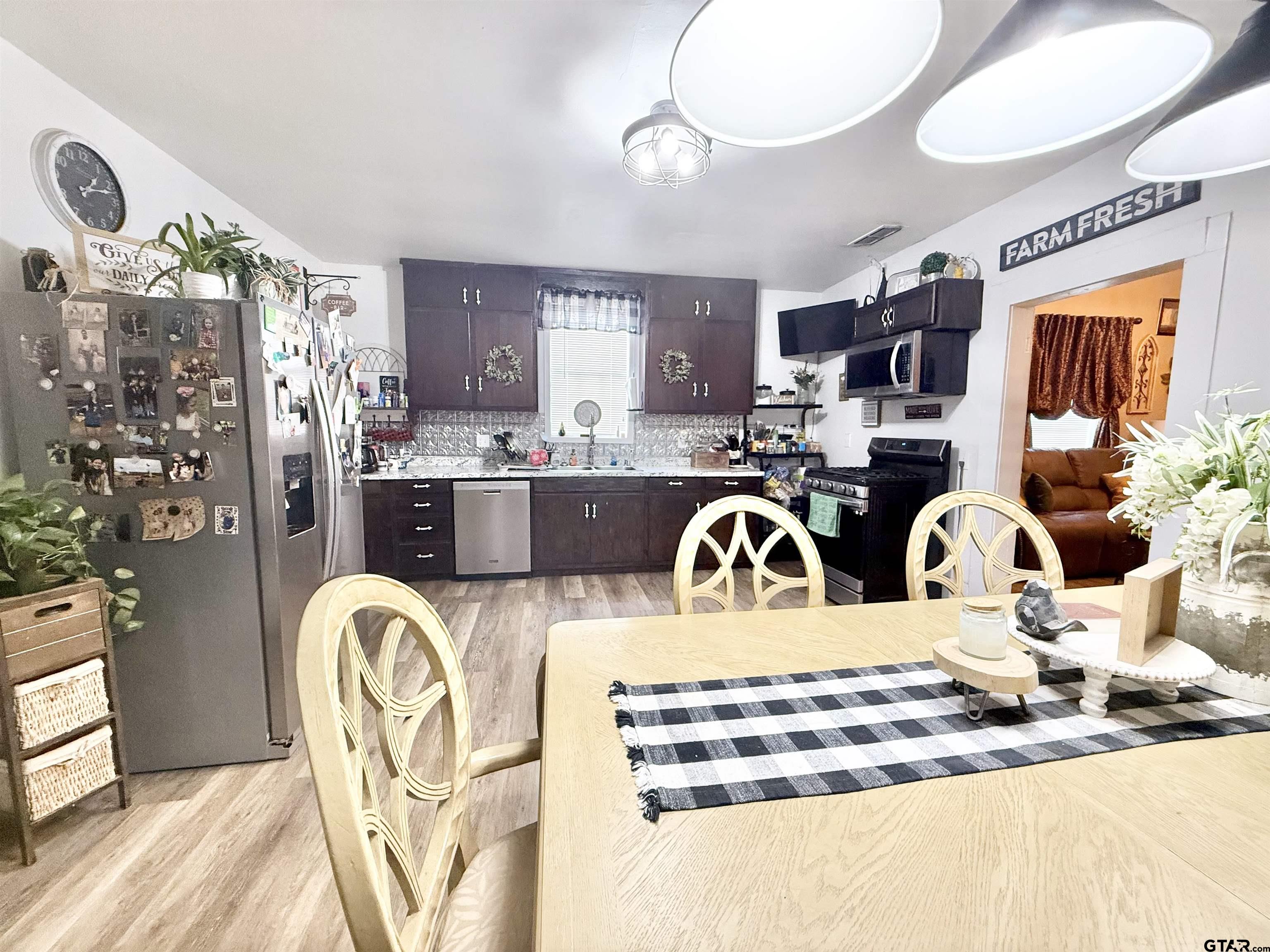 220 South Chandler Street Rusk, TX 75785 - Photo 8 of 19