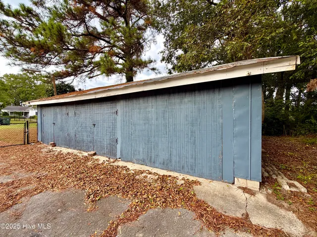 $279,999 | 406 North Caswell Street, La Grange, NC 28551