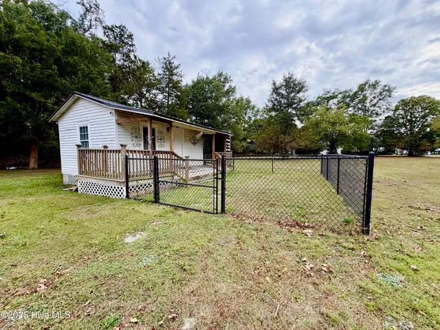 $279,999 | 406 North Caswell Street, La Grange, NC 28551