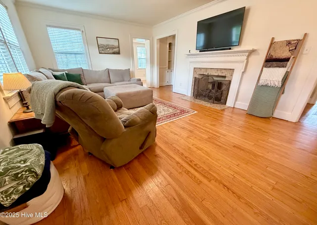 $279,999 | 406 North Caswell Street, La Grange, NC 28551