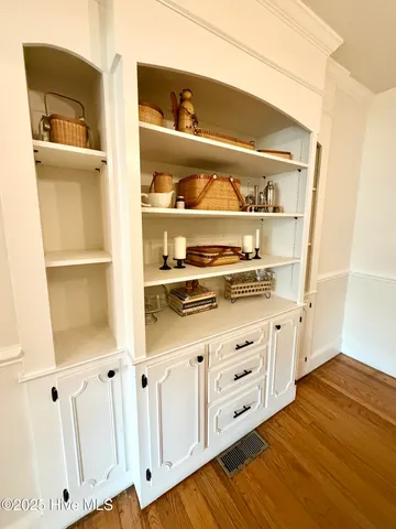 $279,999 | 406 North Caswell Street, La Grange, NC 28551