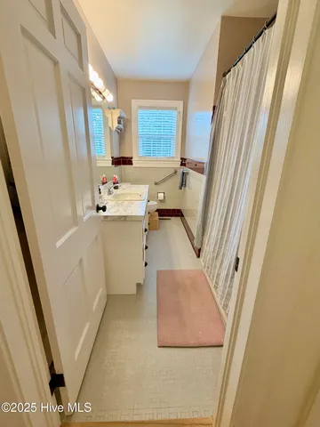 $279,999 | 406 North Caswell Street, La Grange, NC 28551