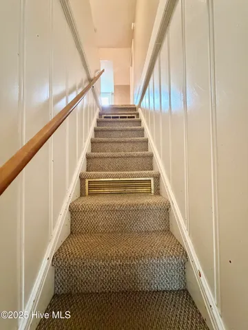 $279,999 | 406 North Caswell Street, La Grange, NC 28551