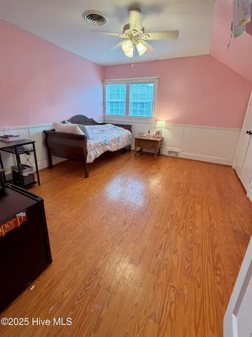 $279,999 | 406 North Caswell Street, La Grange, NC 28551