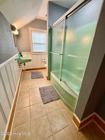 $279,999 | 406 North Caswell Street, La Grange, NC 28551