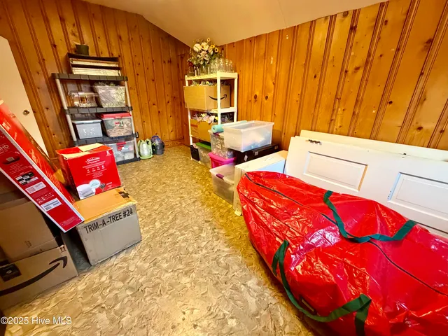 $279,999 | 406 North Caswell Street, La Grange, NC 28551