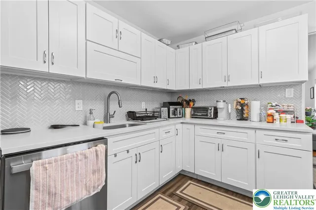 $325,000 | 2811 West Fairview Street, Allentown, PA 18103