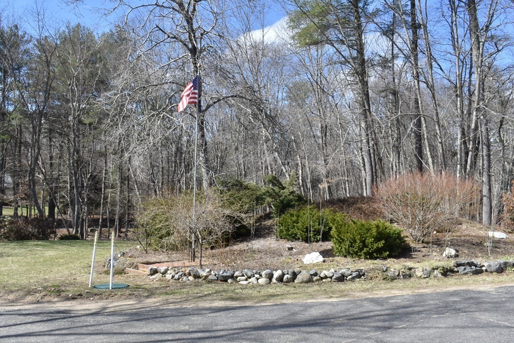212 Raymond Road, Unit A Nottingham, NH 03290 - Photo 40 of 41