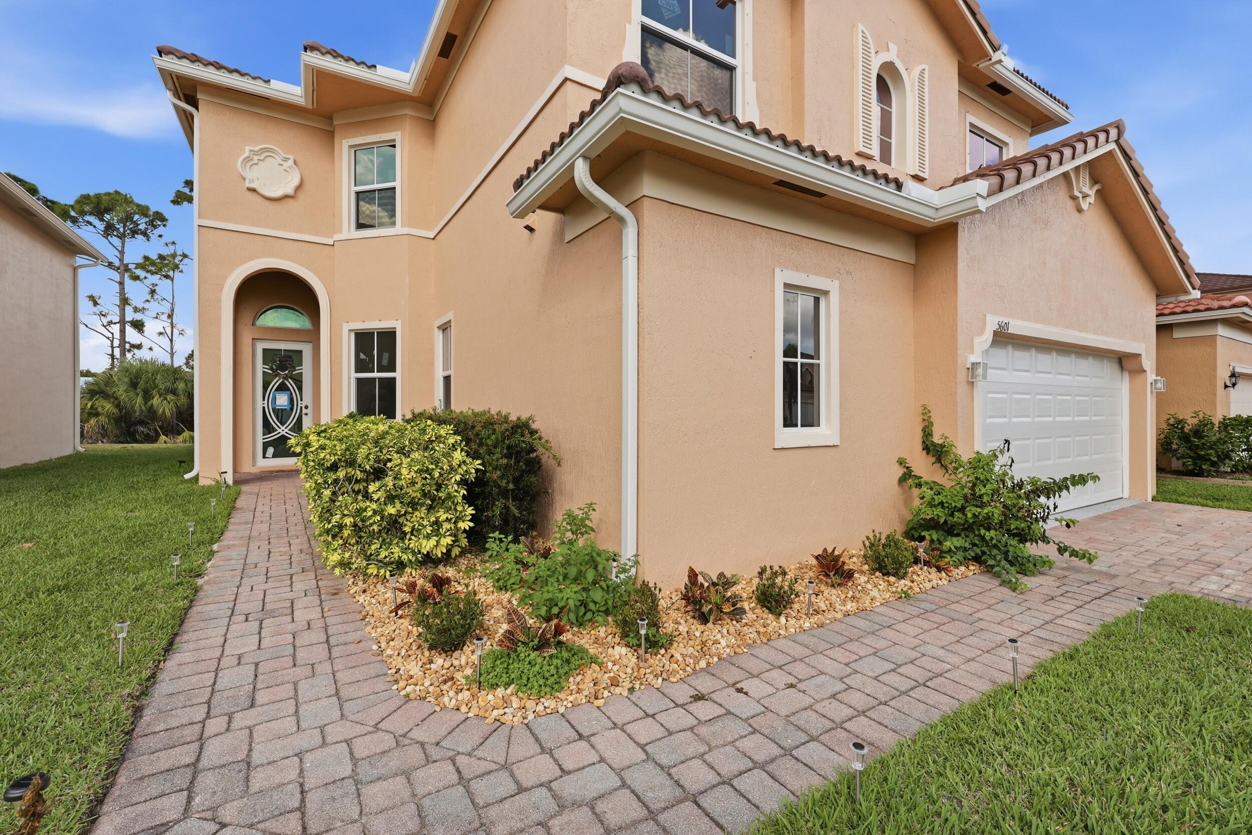 5601 Spanish River Road Fort Pierce, FL 34951 - Photo 3 of 93 3_8p3a9613