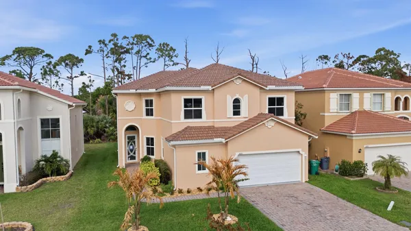 $3,250 | 5601 Spanish River Road, Fort Pierce, FL 34951