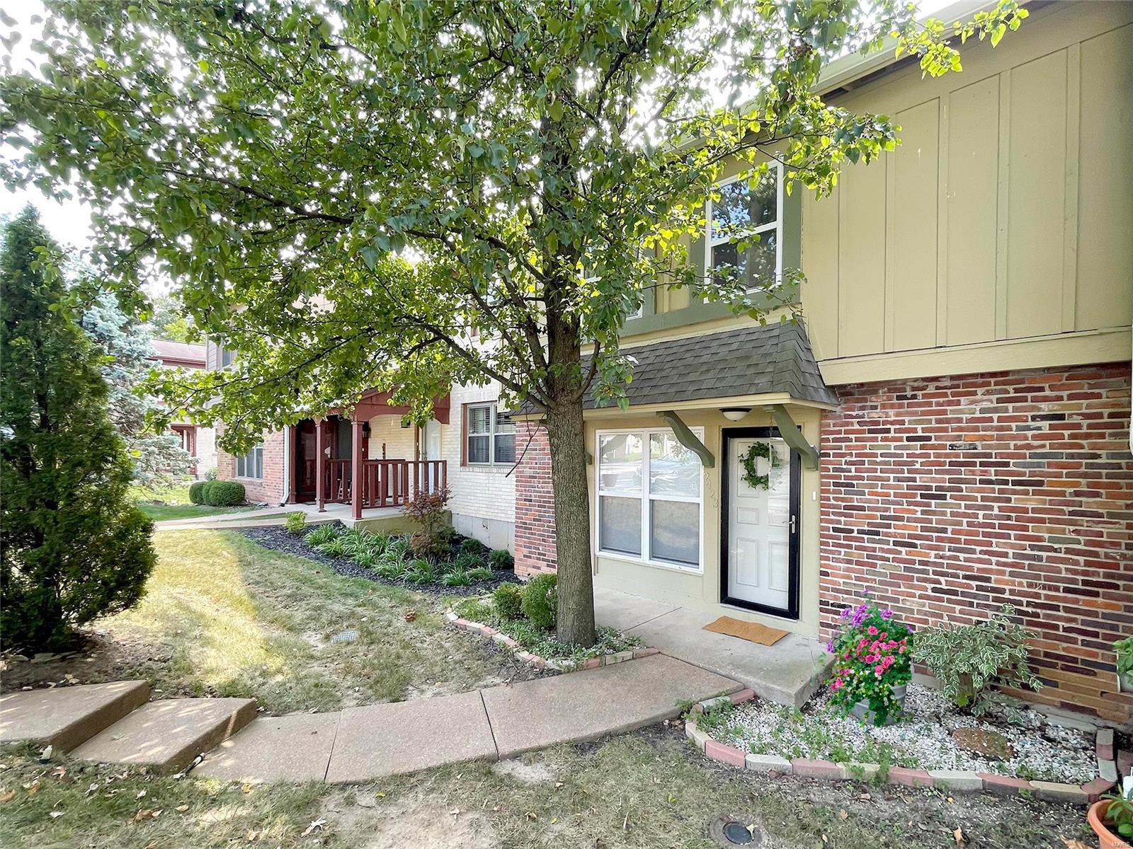 2423 Hiddencrest Lane Ballwin, MO 63021 - Photo 1 of 23