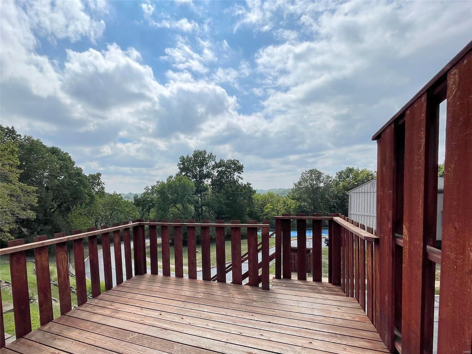 2423 Hiddencrest Lane Ballwin, MO 63021 - Photo 20 of 23