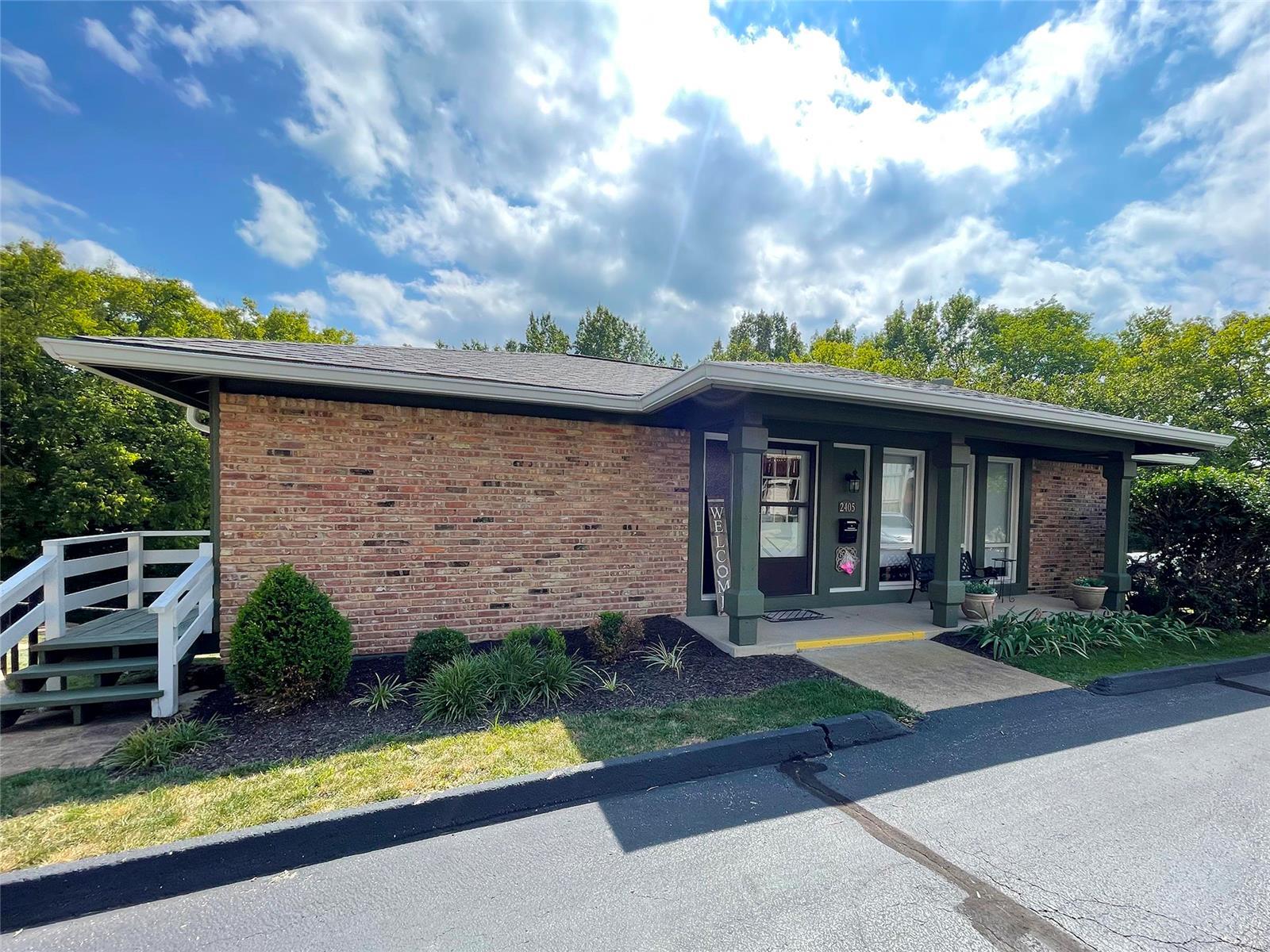 2423 Hiddencrest Lane Ballwin, MO 63021 - Photo 21 of 23