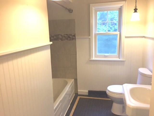 152 North Franklin Road Indianapolis, IN 46219 - Photo 14 of 23 Gallery Image 14