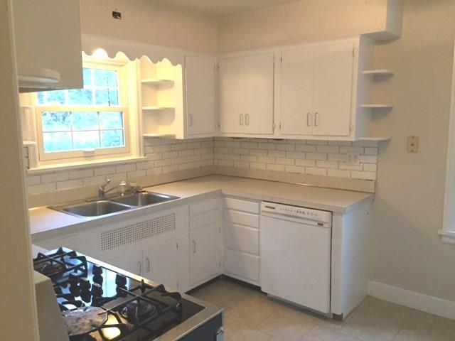 152 North Franklin Road Indianapolis, IN 46219 - Photo 10 of 23 Gallery Image 10