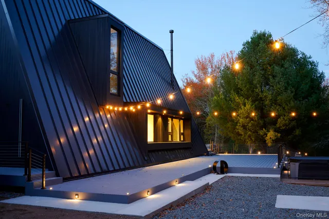 a view of outdoor space patio and entertaining space