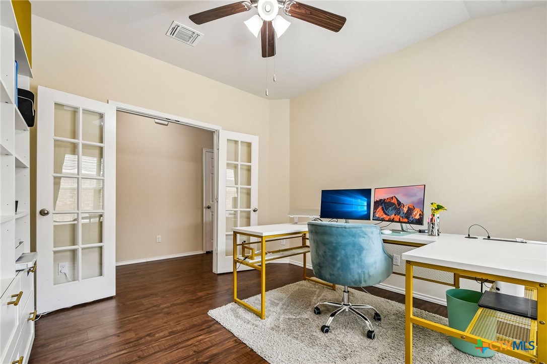 204 Bainbridge Road Temple, TX 76502 - Photo 5 of 43 Office