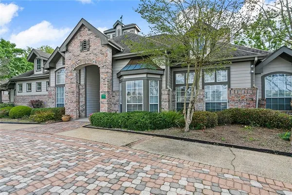 $129,900 | 350 Emerald Forest Boulevard, Unit 2201, Covington, LA 70433