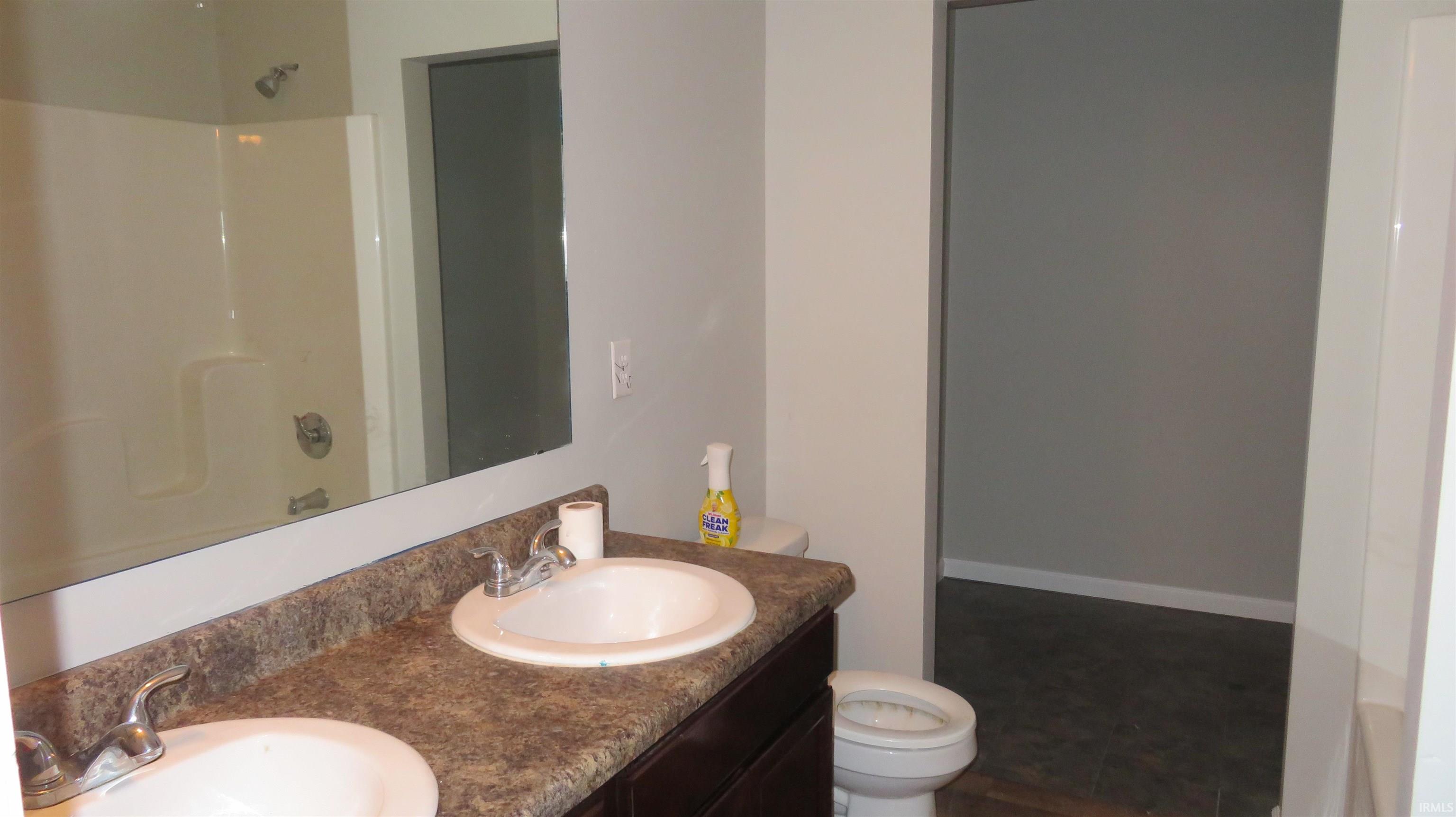 386 West 300 North Road Kokomo, IN 46901 - Photo 16 of 18