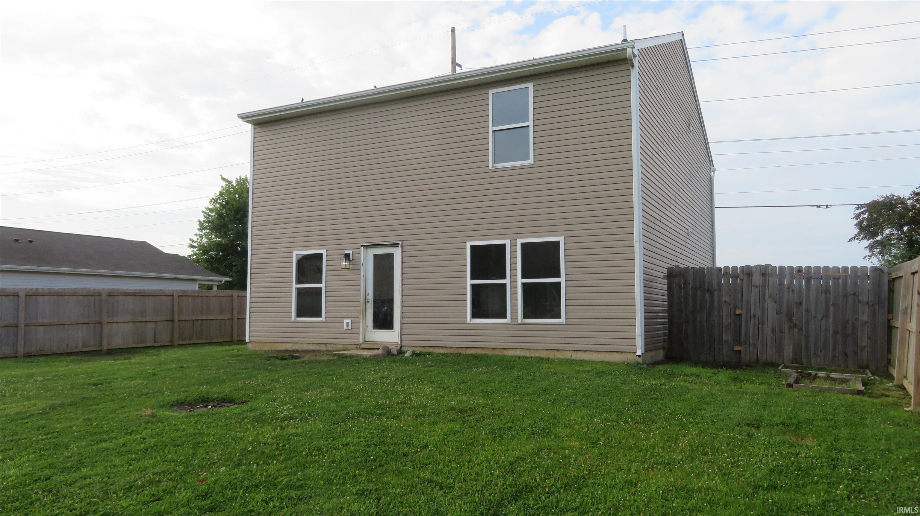 386 West 300 North Road Kokomo, IN 46901 - Photo 4 of 18