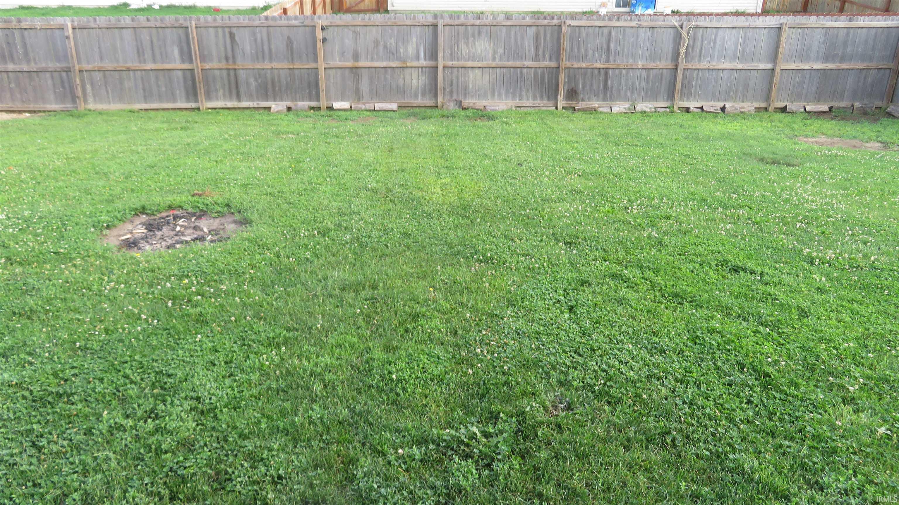 386 West 300 North Road Kokomo, IN 46901 - Photo 6 of 18