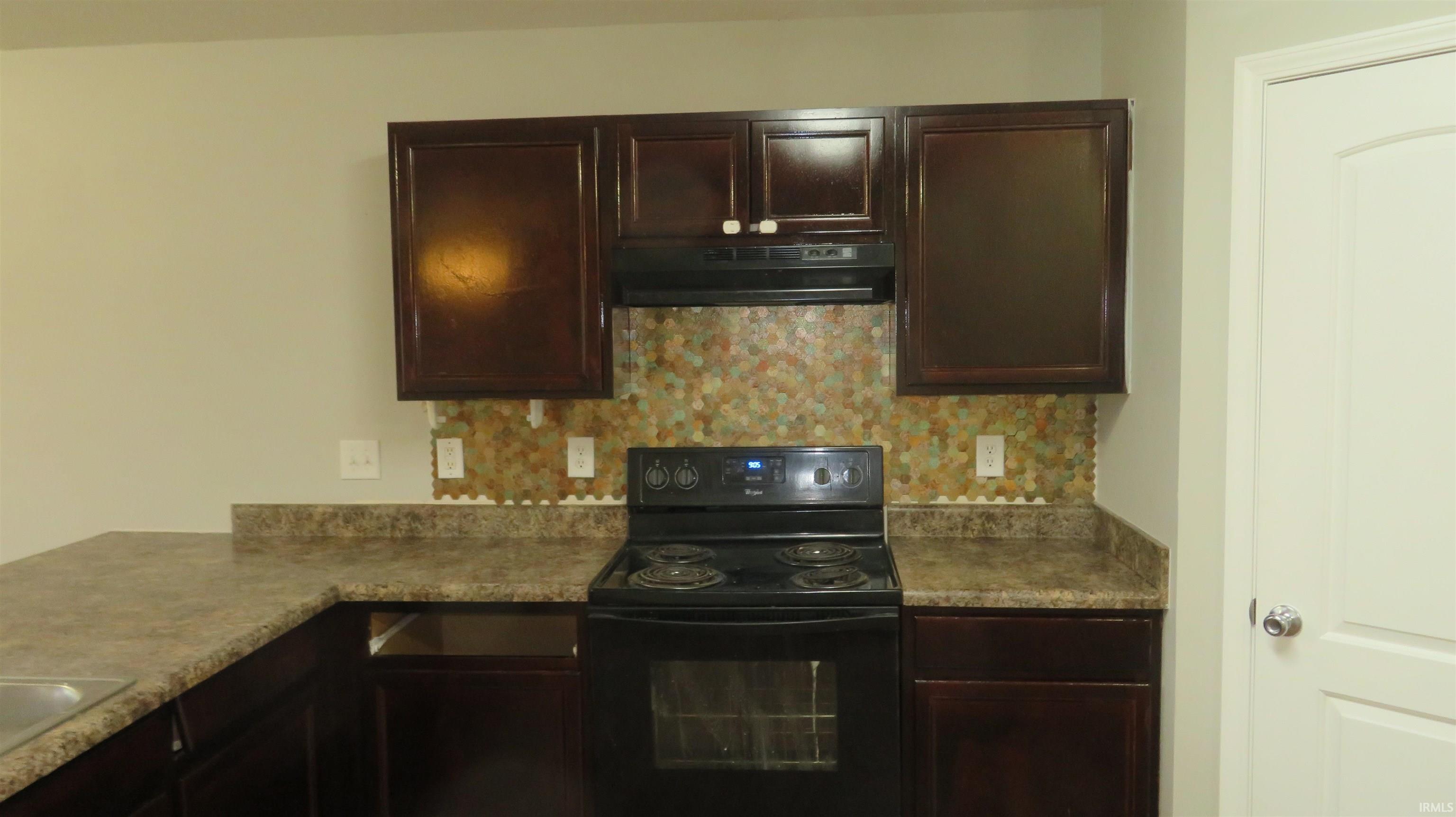 386 West 300 North Road Kokomo, IN 46901 - Photo 8 of 18