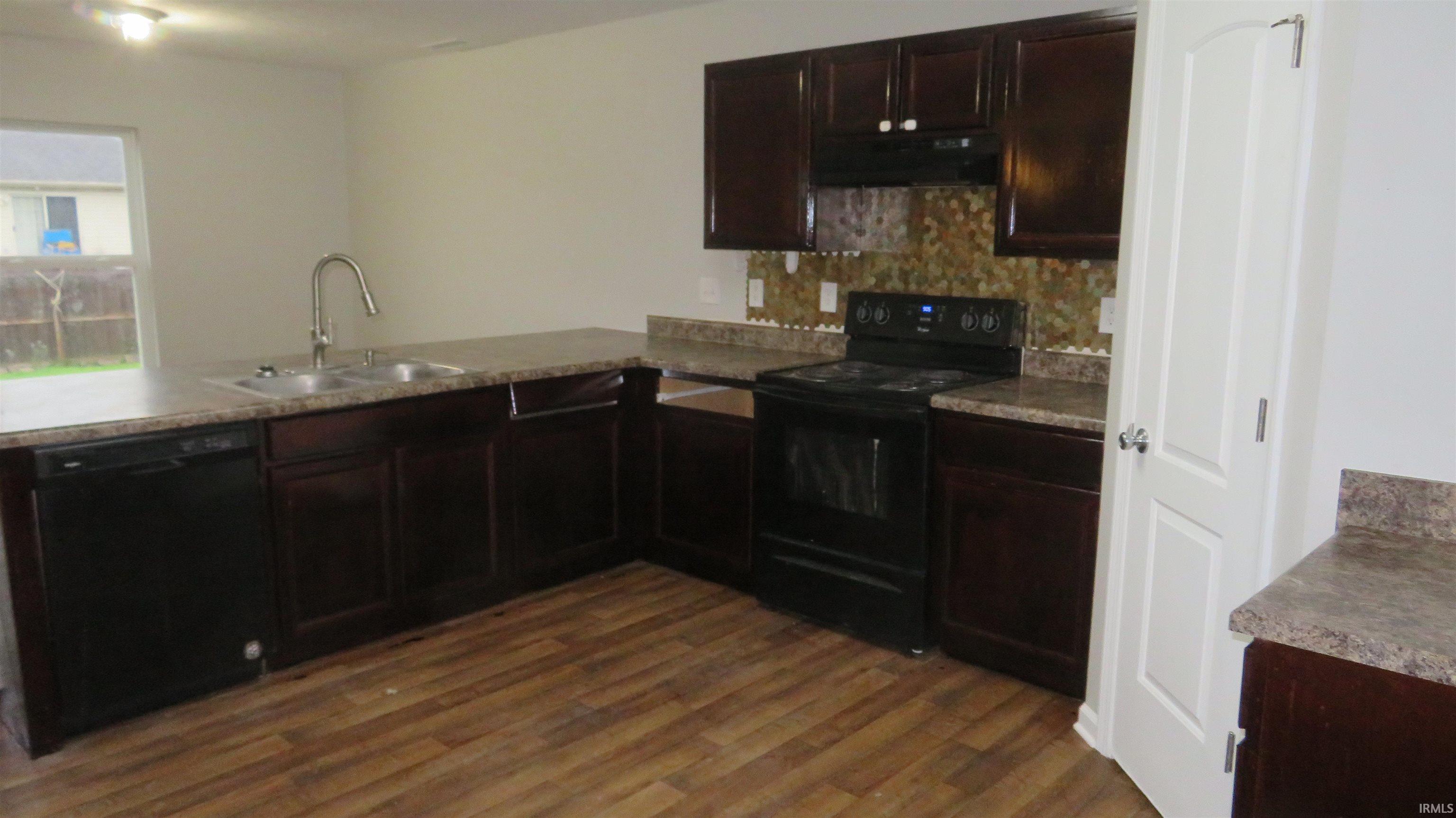 386 West 300 North Road Kokomo, IN 46901 - Photo 9 of 18