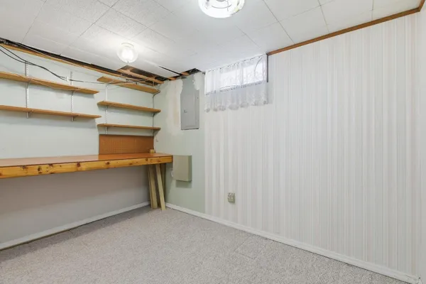 $350,000 | 700 Ford Avenue, Elgin, IL 60120