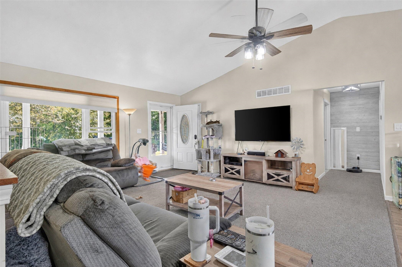 4722 Root Station Road Jackson, MI 49201 - Photo 13 of 47