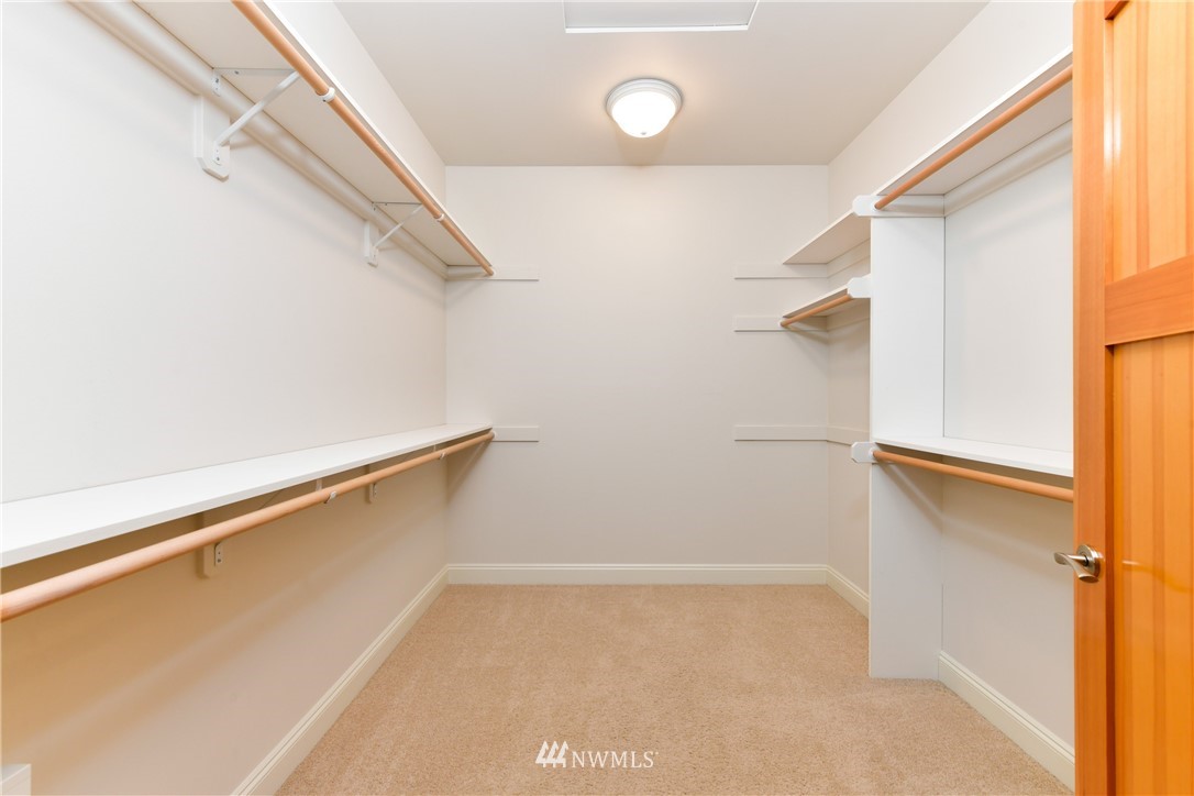14914 Gibralter Road Anacortes, WA 98221 - Photo 15 of 34 Gallery Image 15