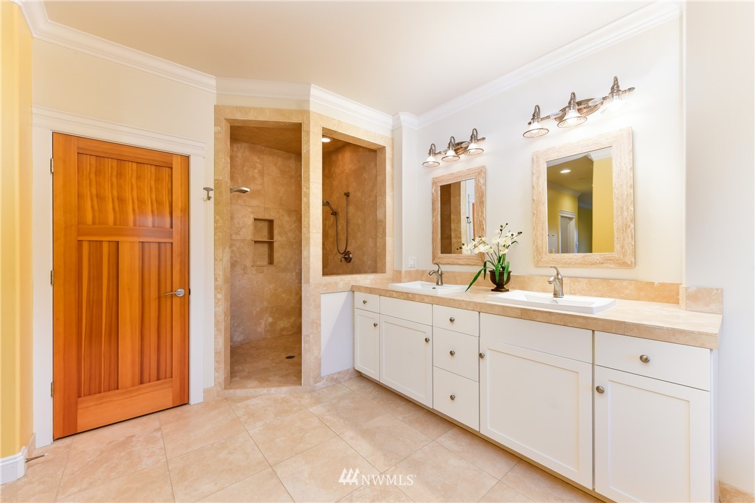 14914 Gibralter Road Anacortes, WA 98221 - Photo 17 of 34 Gallery Image 17