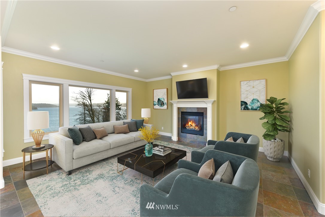 14914 Gibralter Road Anacortes, WA 98221 - Photo 4 of 34 Gallery Image 4