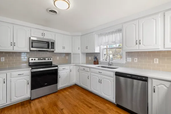 $1,250,000 | 38 Roosevelt Street, Braintree, MA 02184
