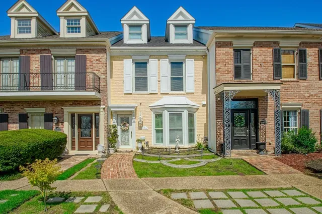 $365,000 | 11 Rue St Louis, Kenner, LA 70065