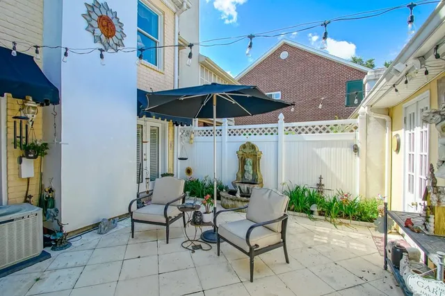 $365,000 | 11 Rue St Louis, Kenner, LA 70065