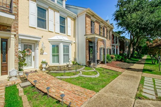 $365,000 | 11 Rue St Louis, Kenner, LA 70065
