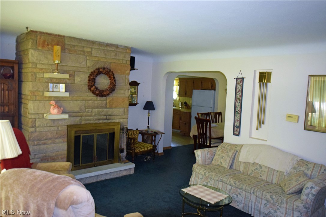 963 Ford Road Cleveland, OH 44143 - Photo 3 of 10