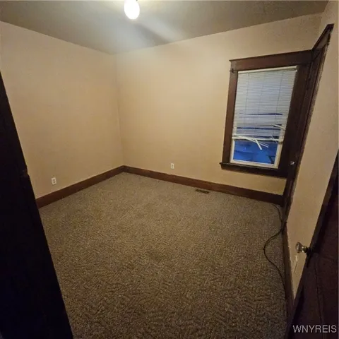 $125,000 | 1614 Ferry Avenue, Niagara Falls, NY 14301