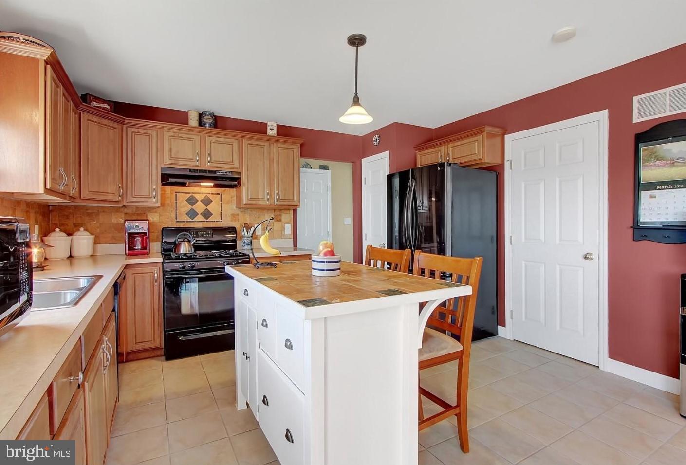1514 Ridge Avenue Reading, PA 19607 - Photo 8 of 24