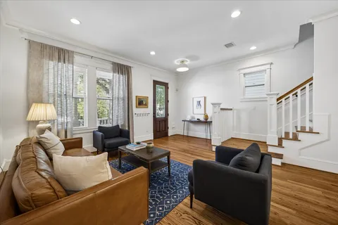 $825,000 | 638 West 17th Street, Houston, TX 77008