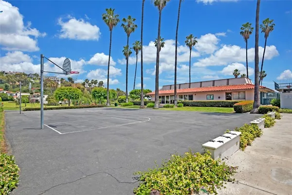 $4,500 | 712 Calle Divino, San Clemente, CA 92673