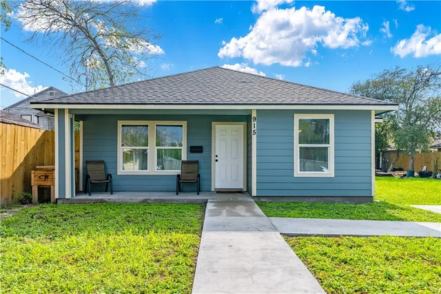 $229,000 | 915 Craig Street, Corpus Christi, TX 78404