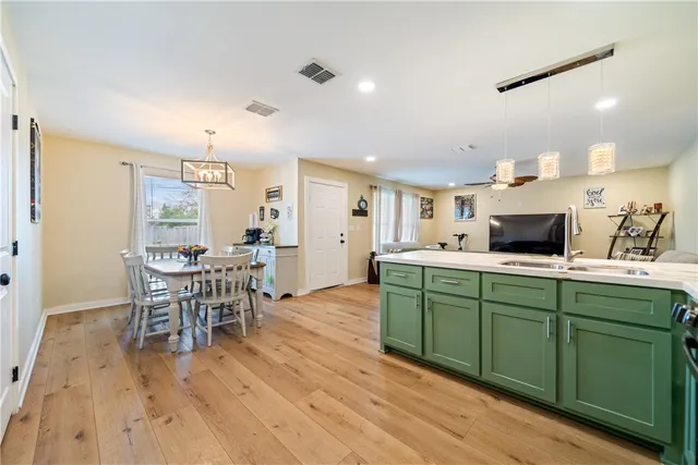 $239,000 | 915 Craig Street, Corpus Christi, TX 78404