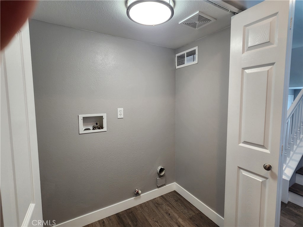 1 Arabis Way, Unit 59 Ladera Ranch, CA 92694 - Photo 16 of 32 laundry room