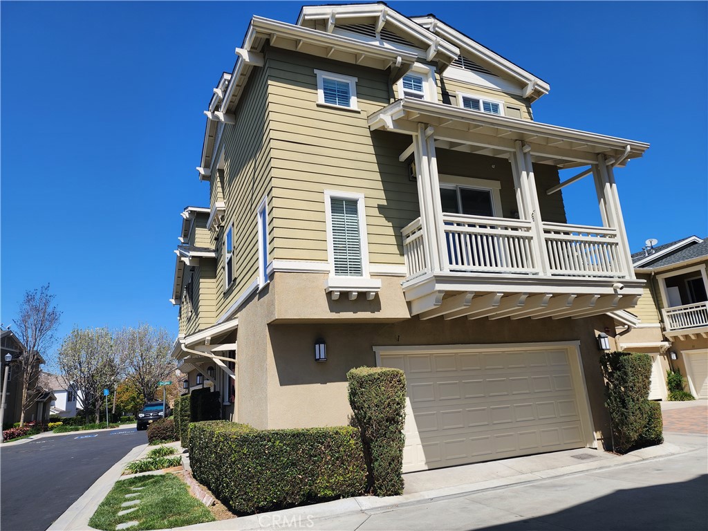 1 Arabis Way, Unit 59 Ladera Ranch, CA 92694 - Photo 2 of 32 Garage view